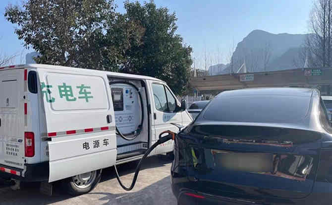 海南藏族自治州汽车搭电